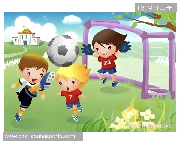 白色足球的魅力与激情探索足球运动背后的故事与文化 白色足球的魅力与激情探索足球运动背后的故事与文化